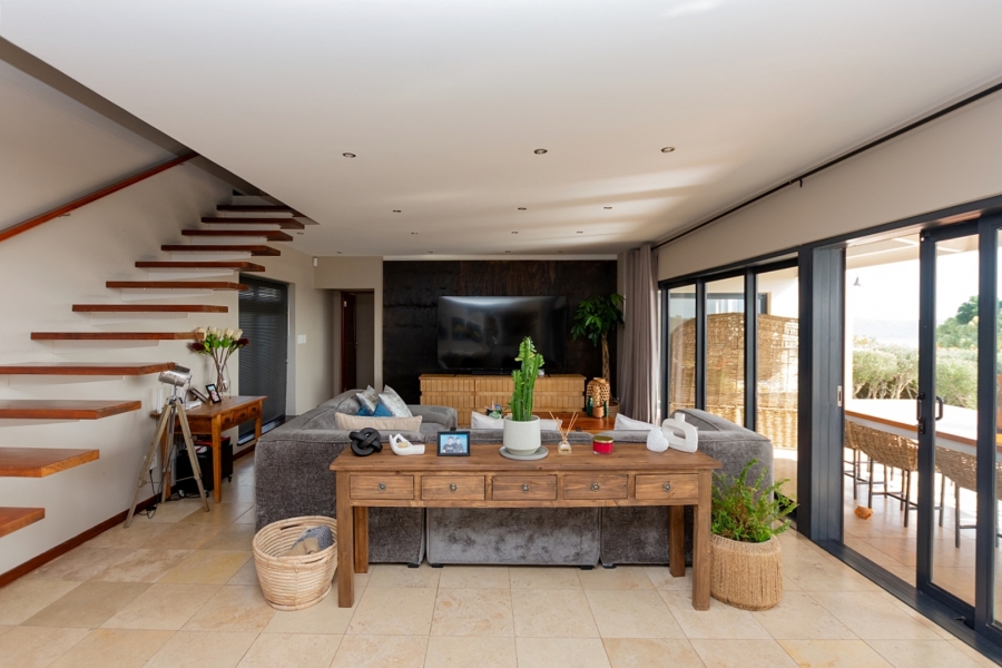 5 Bedroom Property for Sale in Myburgh Park Western Cape